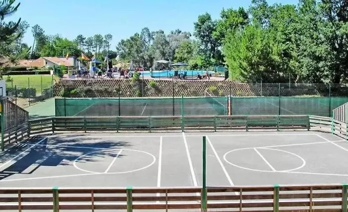 Ocelandes פארק נופש סן-ז'וליין-אן-בורן